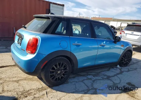 2016 Mini Cooper z USA, uszkodzony, nr VIN WMWXU1C51G2D10401